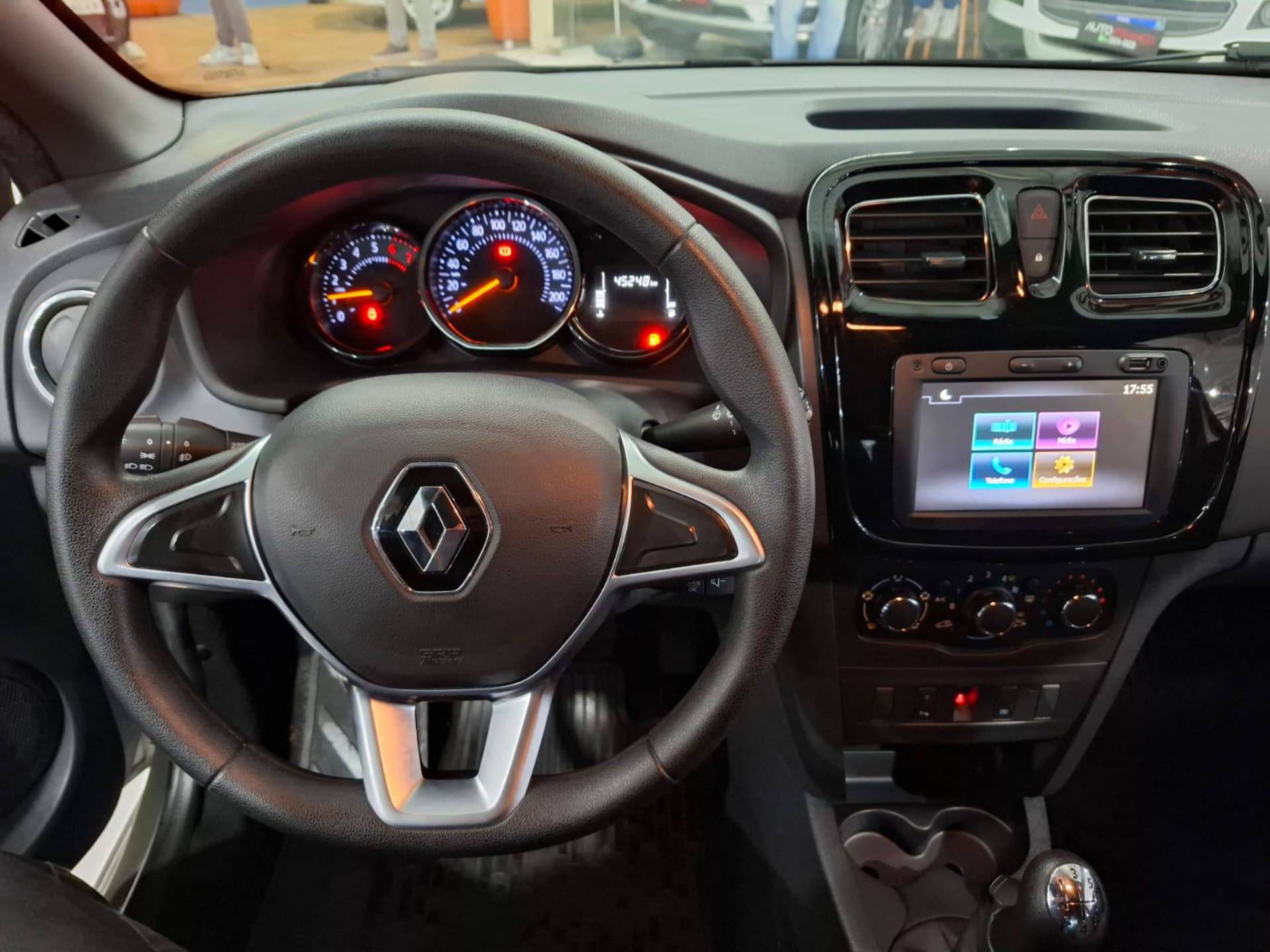 RENAULT SANDERO