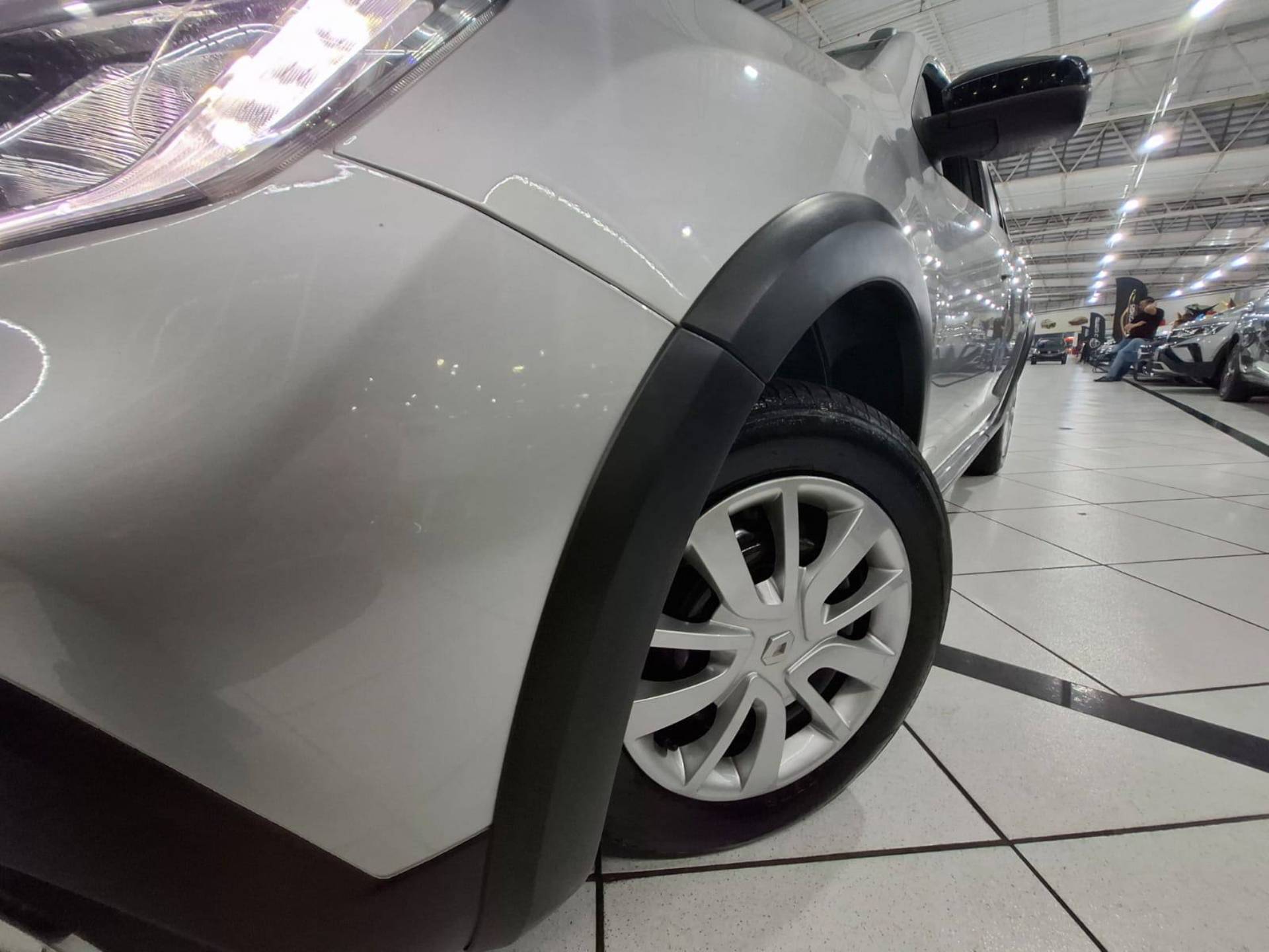 RENAULT SANDERO