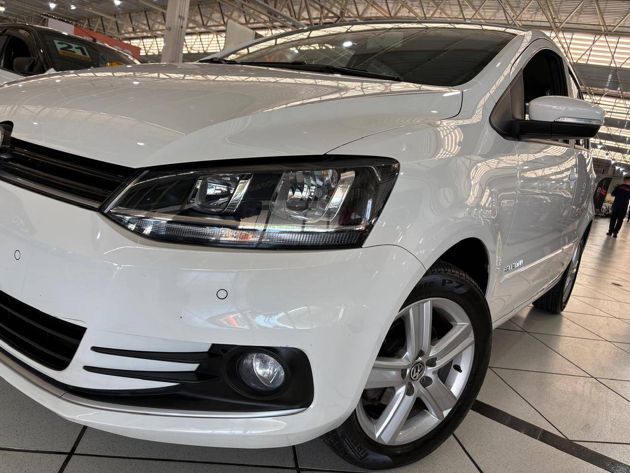 VOLKSWAGEN FOX