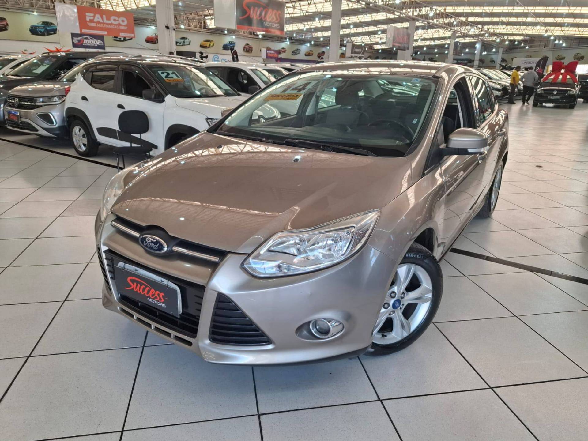 FORD FOCUS