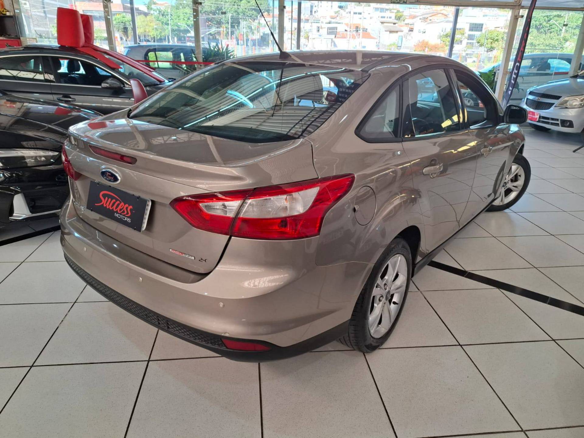 FORD FOCUS