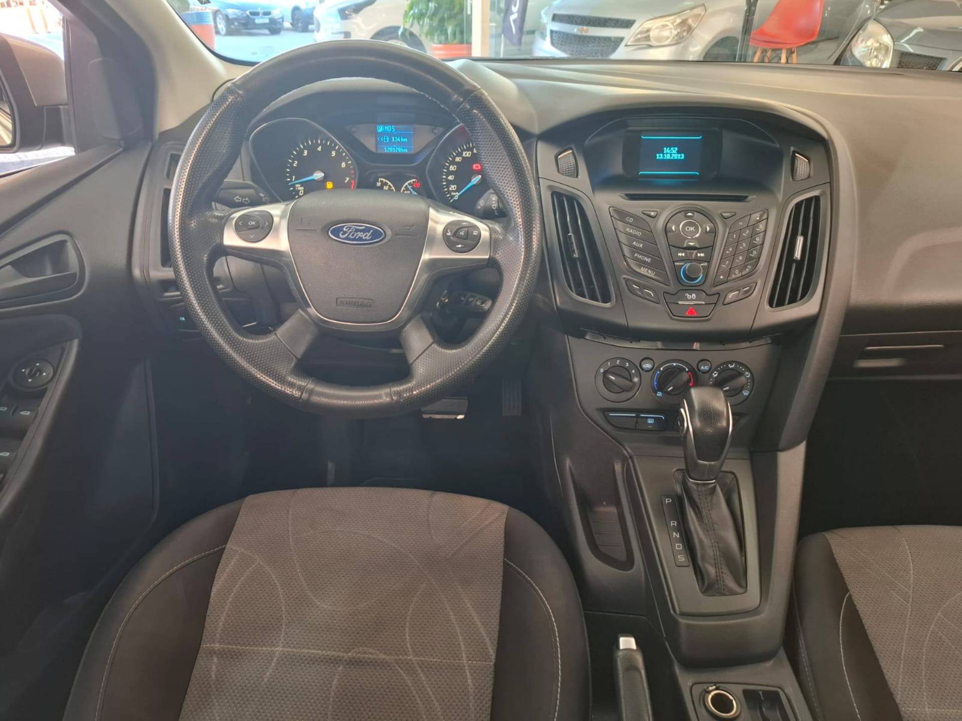 FORD FOCUS