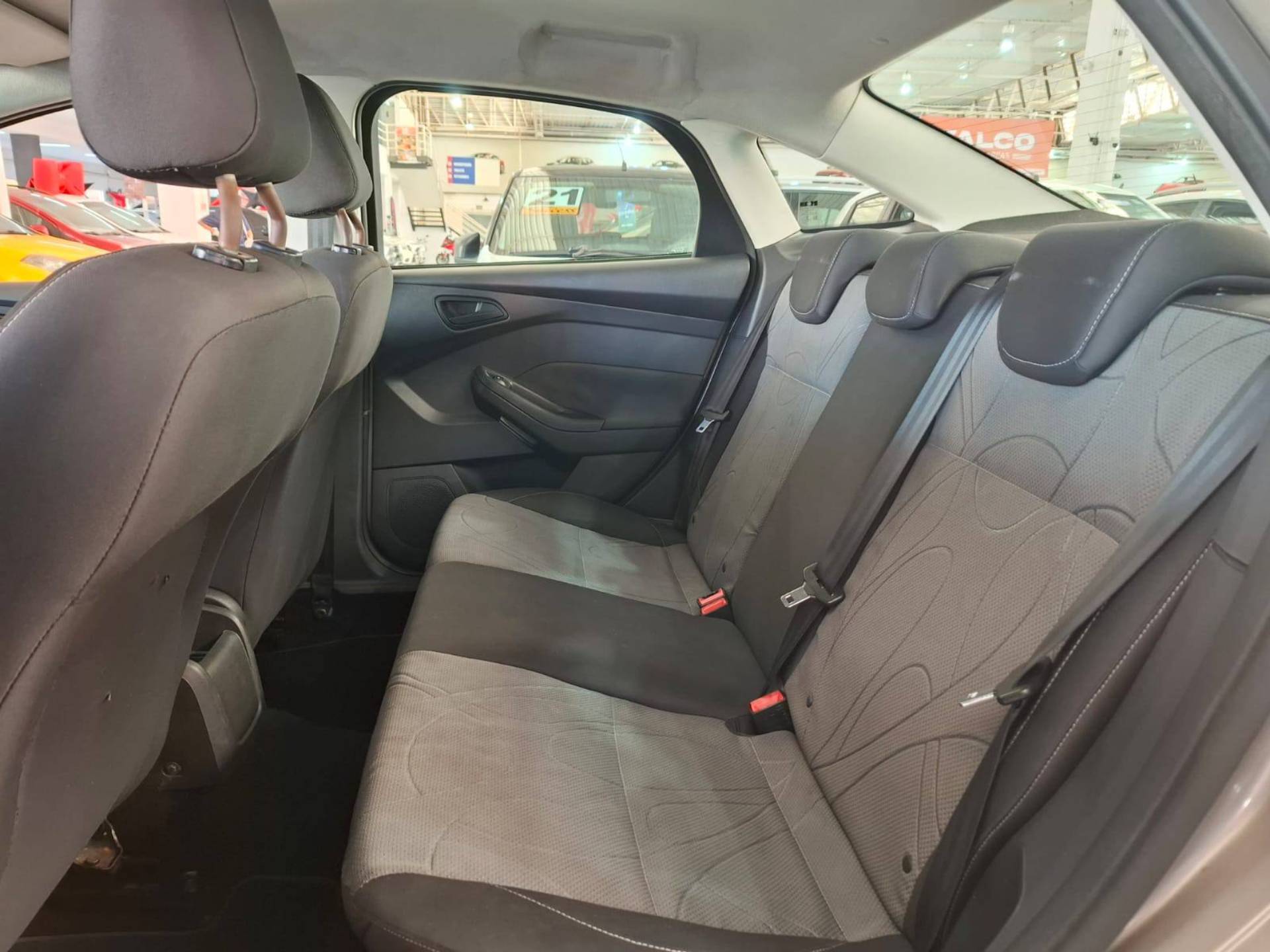 FORD FOCUS
