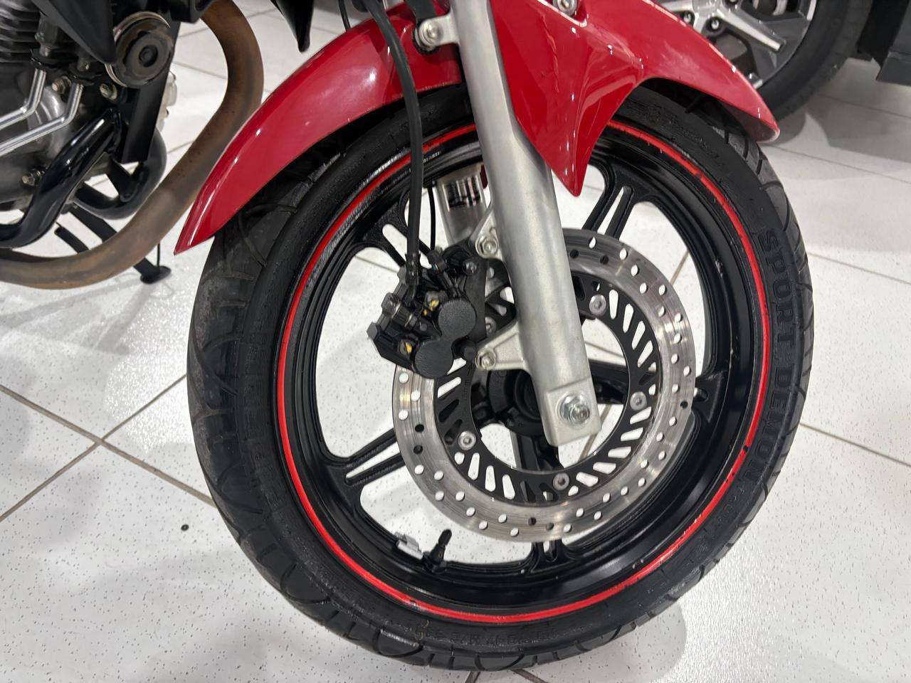 HONDA CB 300R