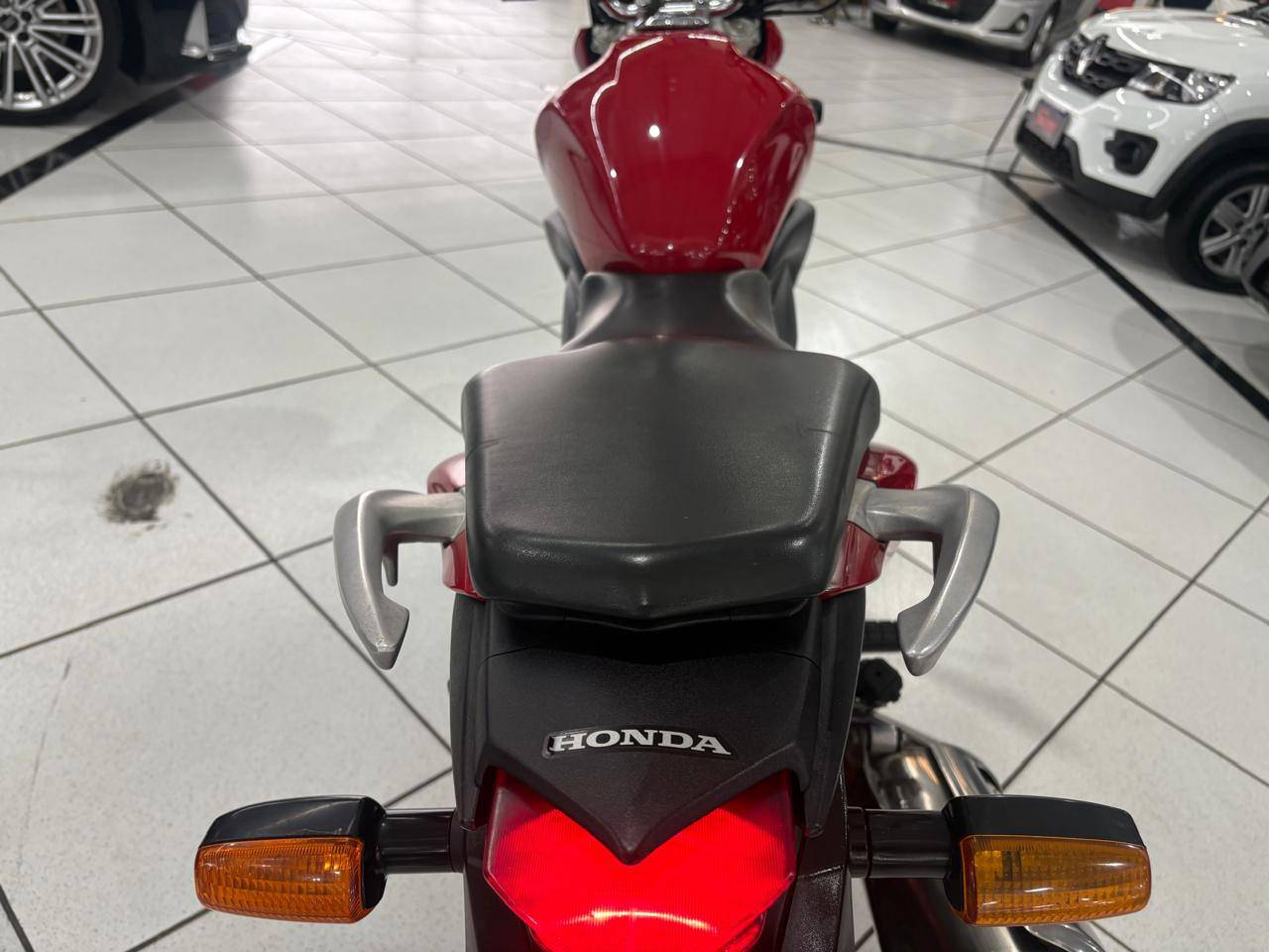 HONDA CB 300R