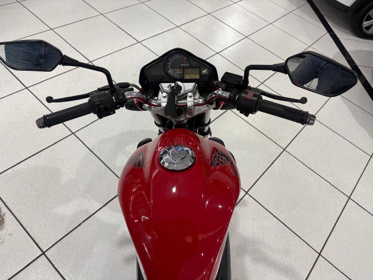 HONDA CB 300R