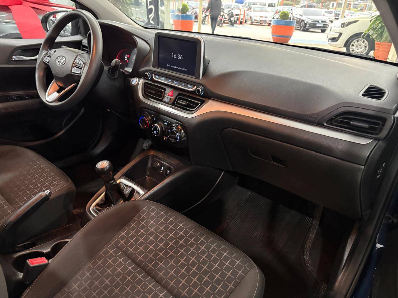HYUNDAI HB20