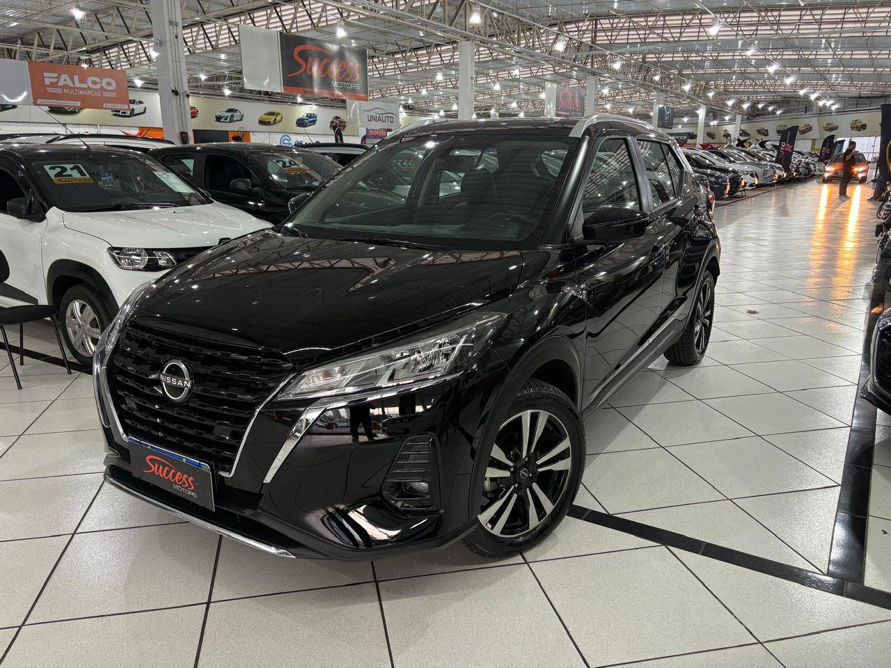 NISSAN KICKS