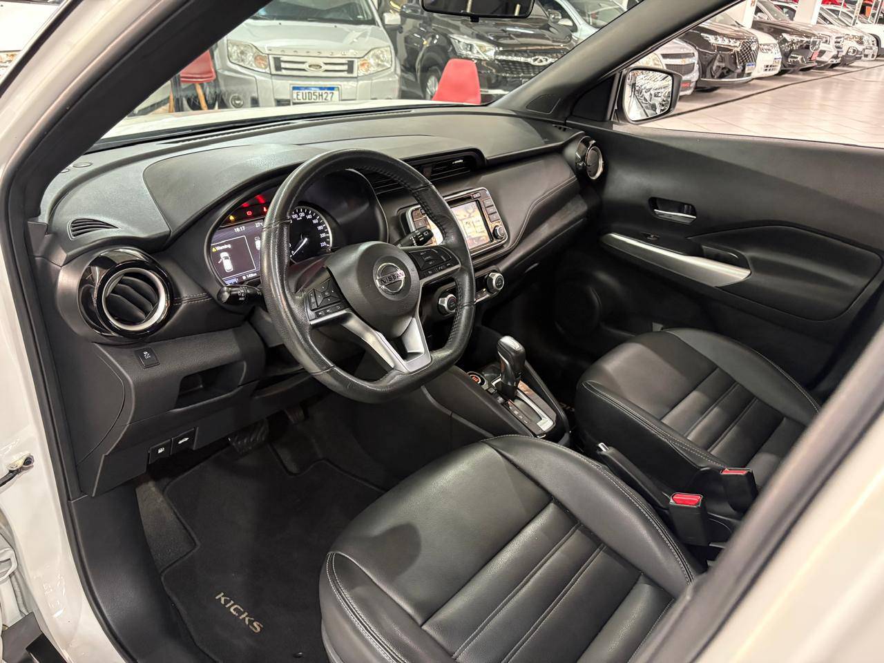 NISSAN KICKS