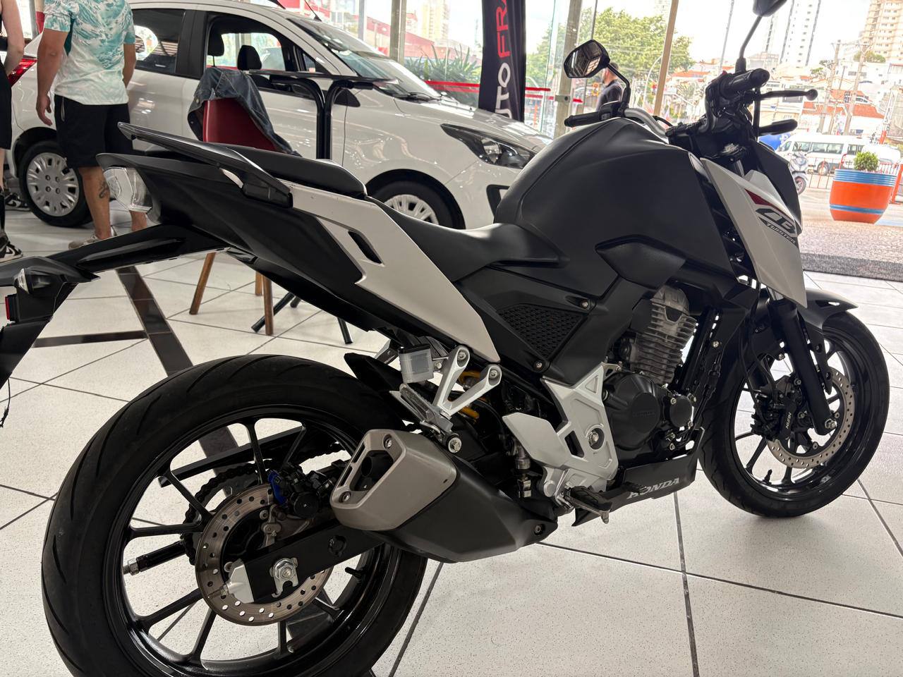 HONDA CB 300F TWISTER ABS