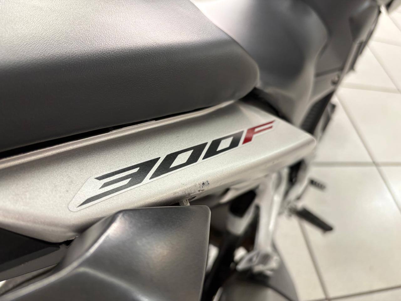 HONDA CB 300F TWISTER ABS