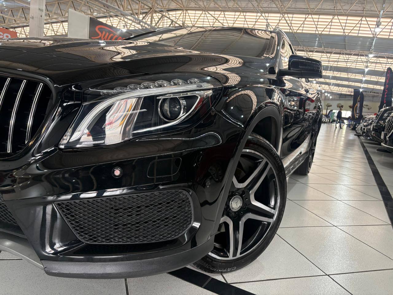 MERCEDES-BENZ GLA 250
