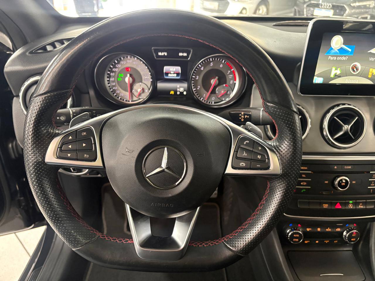 MERCEDES-BENZ GLA 250