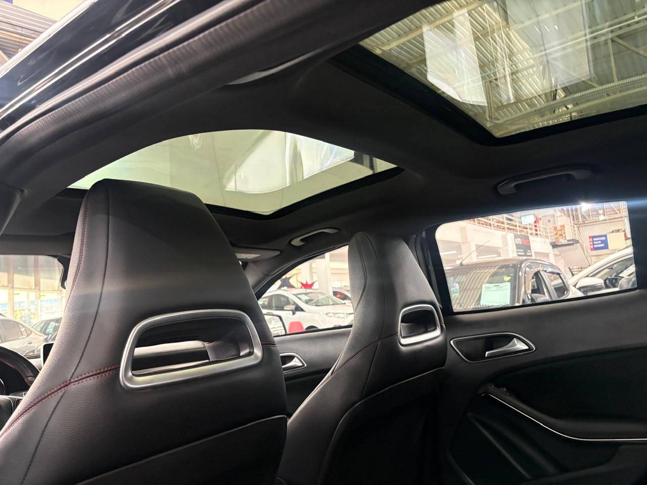 MERCEDES-BENZ GLA 250