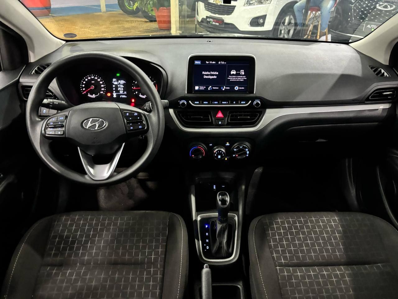 HYUNDAI HB20