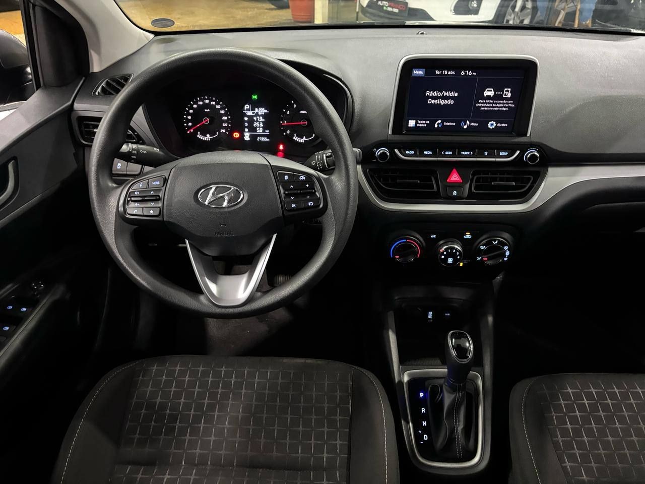 HYUNDAI HB20