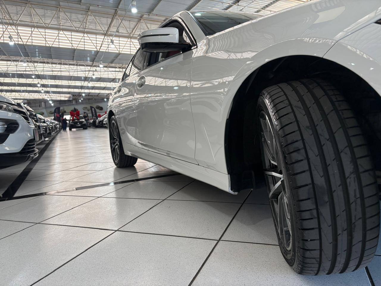 BMW 320i