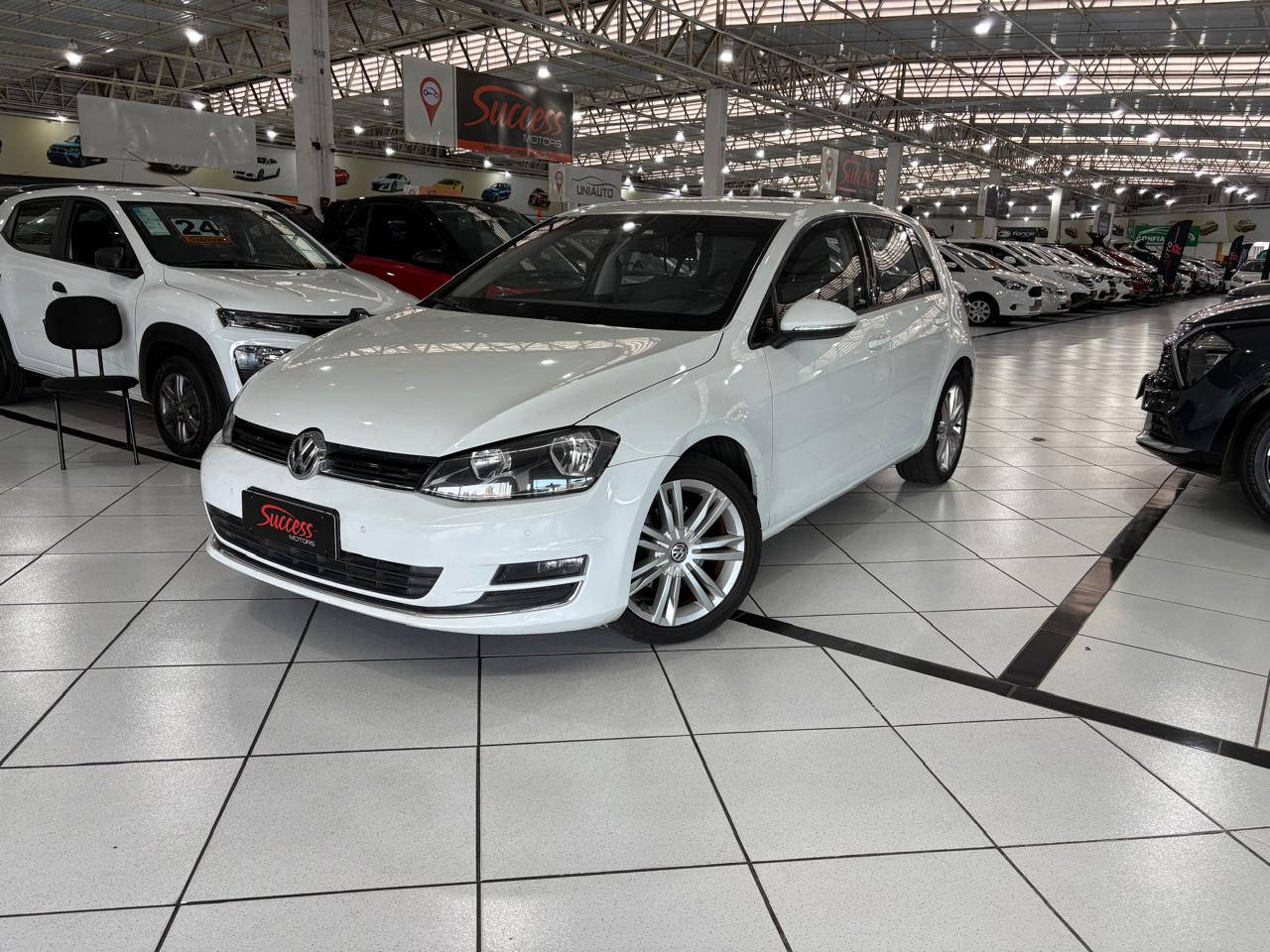 VOLKSWAGEN GOLF