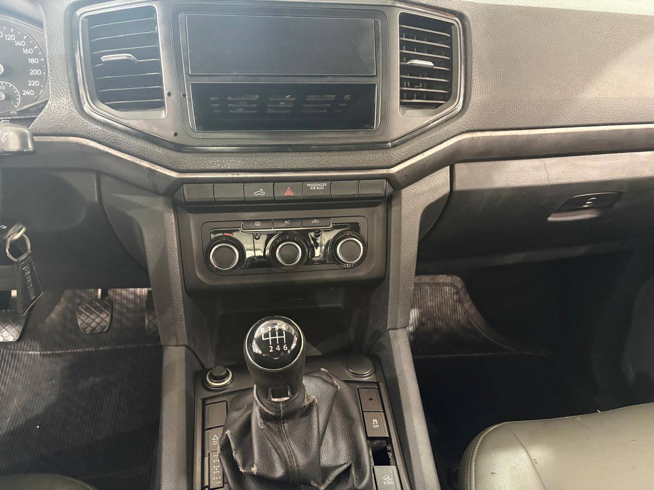 VOLKSWAGEN AMAROK