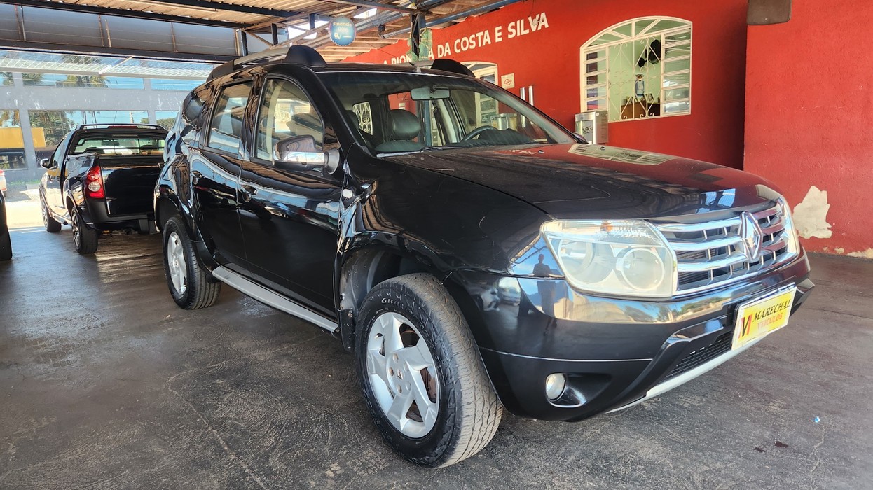 RENAULT DUSTER