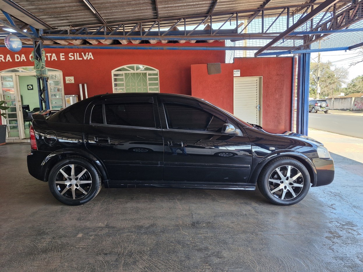 CHEVROLET ASTRA