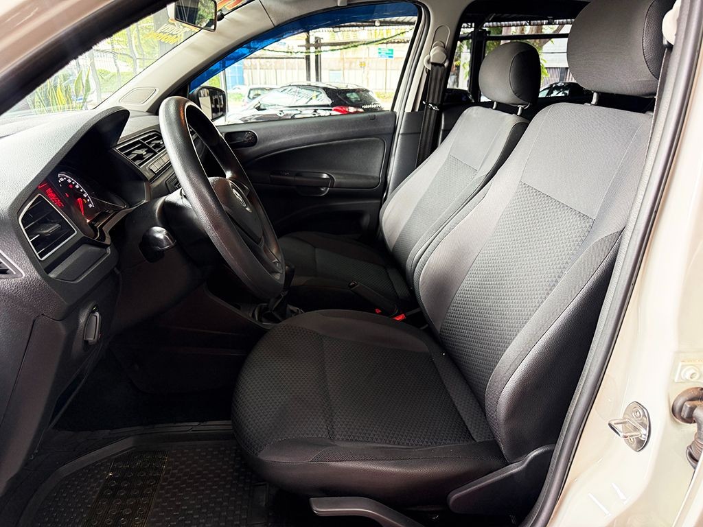 VOLKSWAGEN VOYAGE