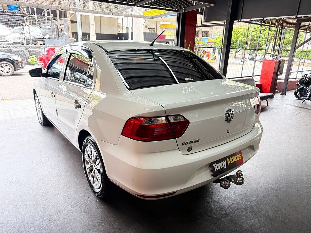 VOLKSWAGEN VOYAGE