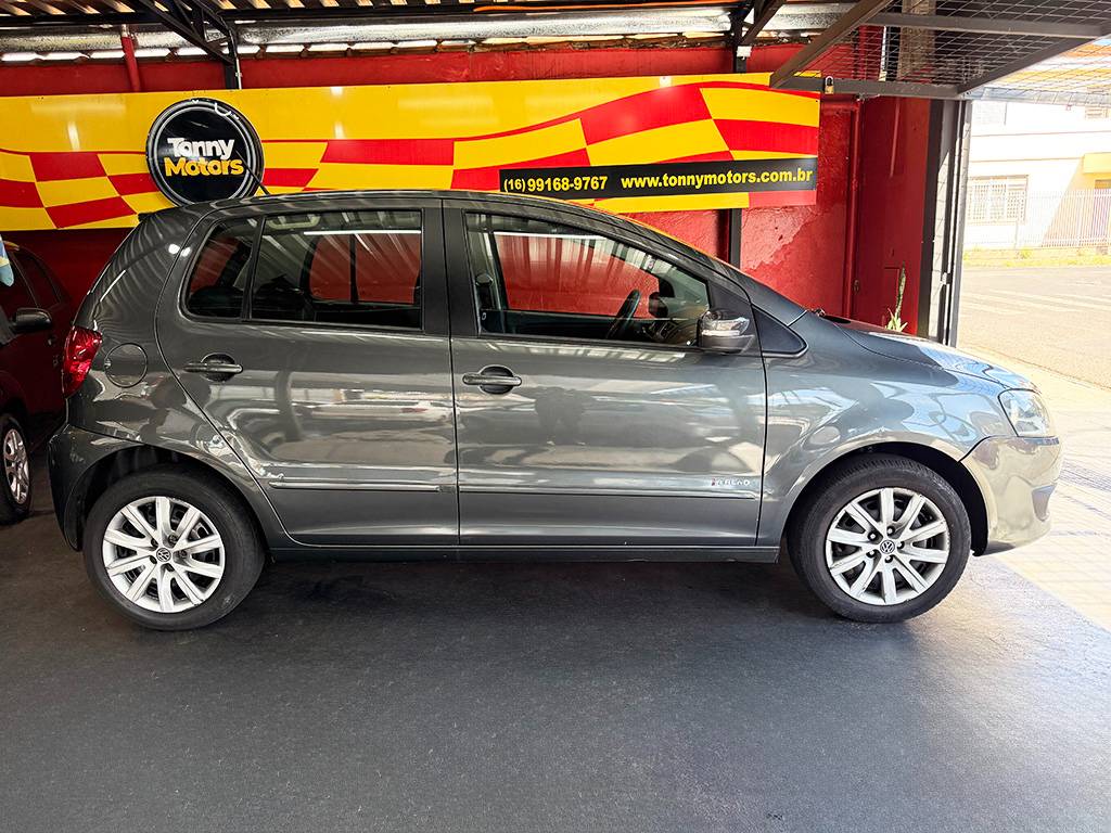 VOLKSWAGEN FOX