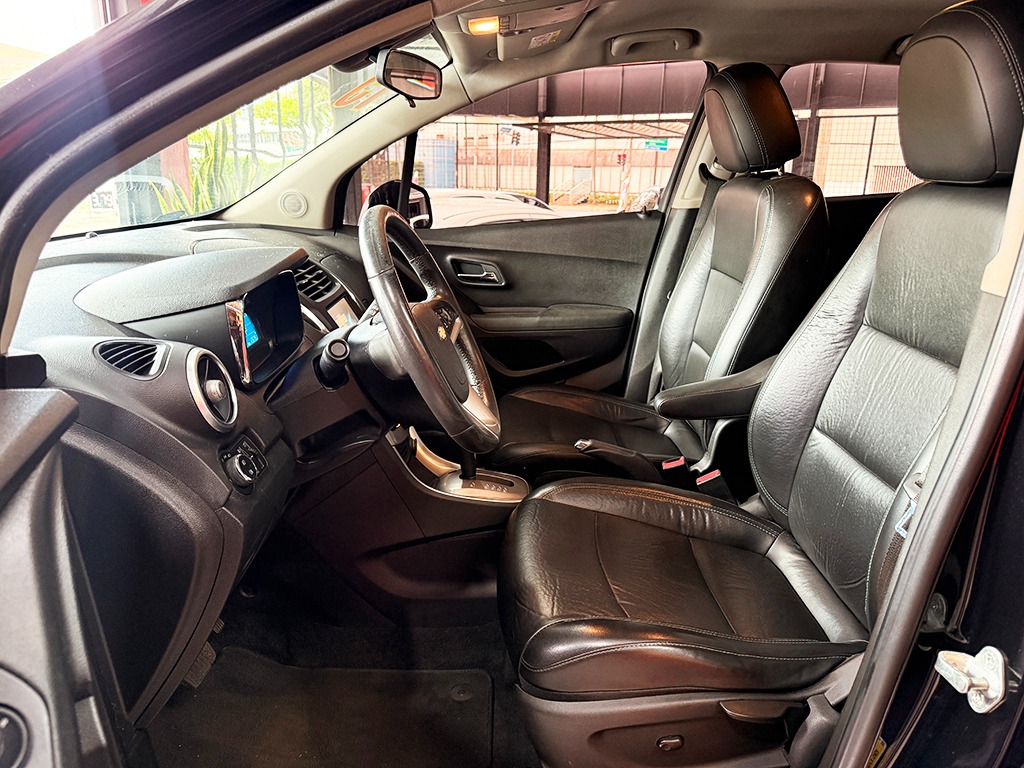 CHEVROLET TRACKER
