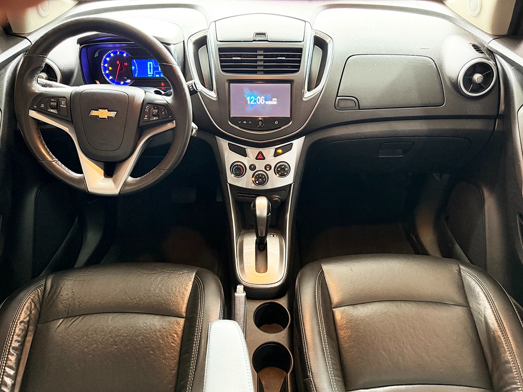 CHEVROLET TRACKER