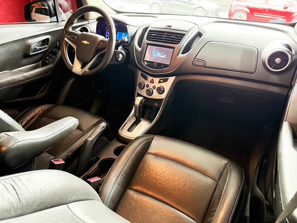 CHEVROLET TRACKER
