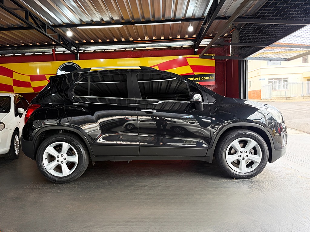 CHEVROLET TRACKER