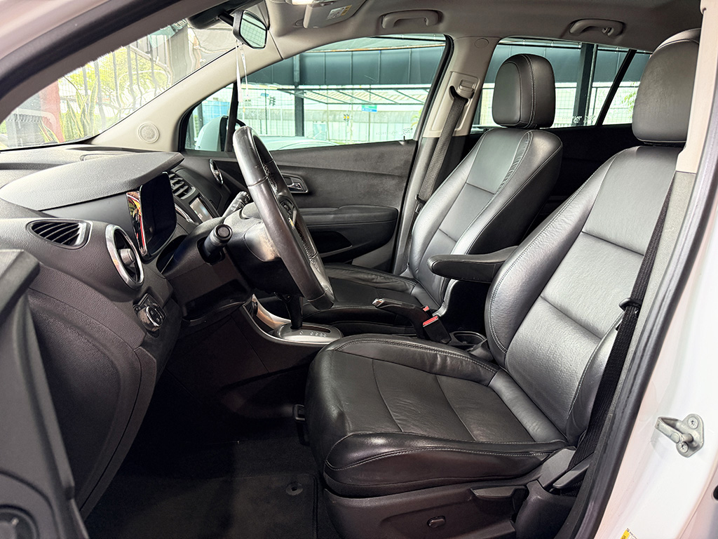 CHEVROLET TRACKER
