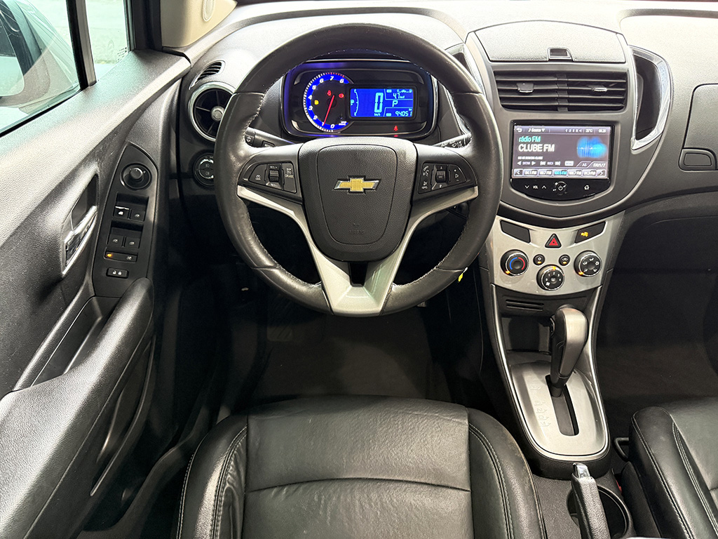 CHEVROLET TRACKER