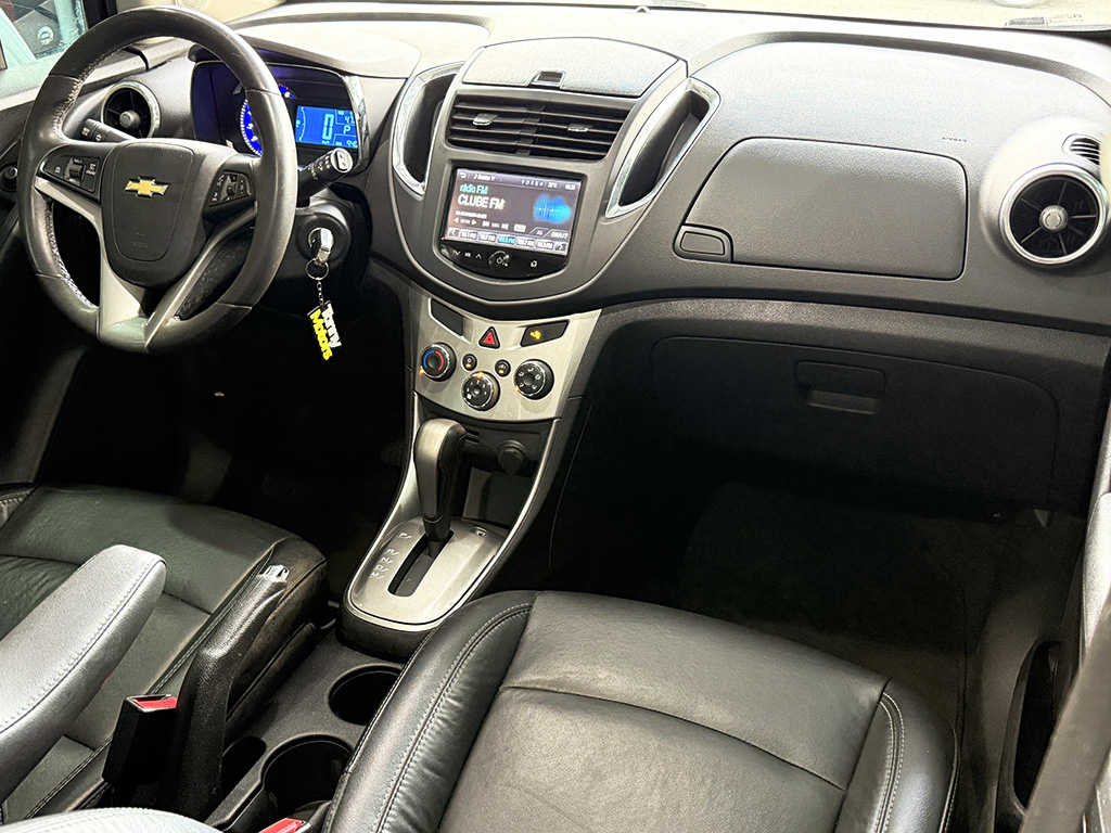 CHEVROLET TRACKER
