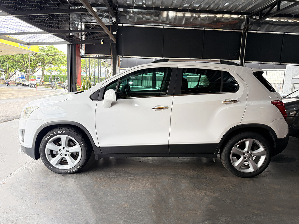 CHEVROLET TRACKER