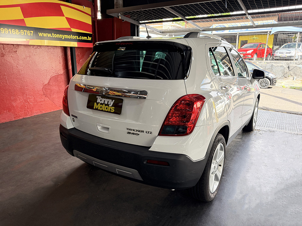 CHEVROLET TRACKER