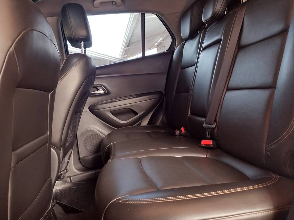 CHEVROLET TRACKER
