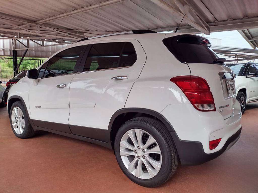CHEVROLET TRACKER