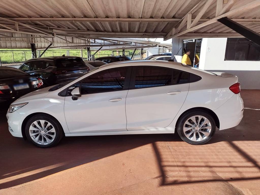 CHEVROLET CRUZE