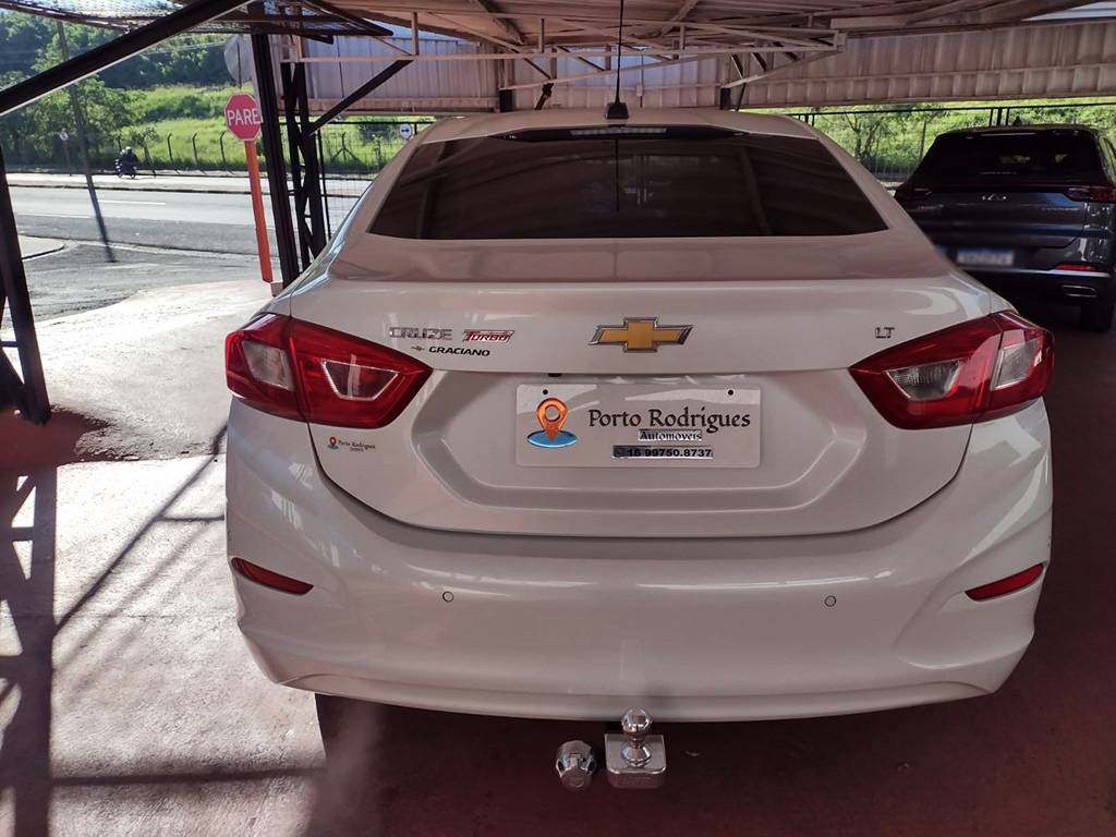 CHEVROLET CRUZE