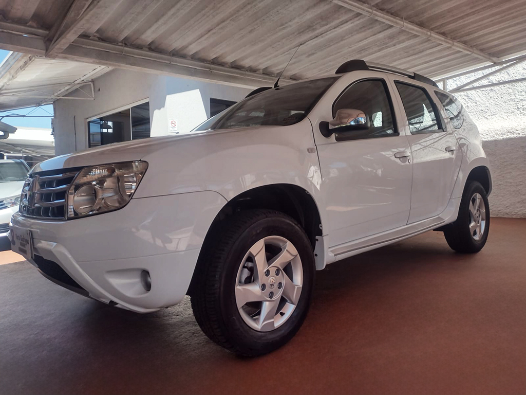 RENAULT DUSTER