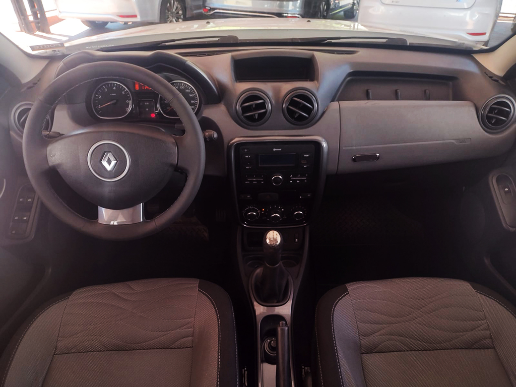 RENAULT DUSTER