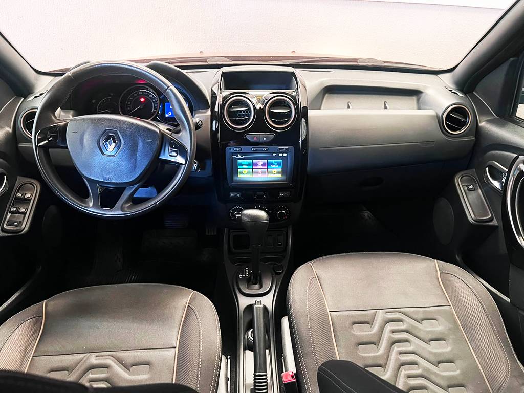 RENAULT DUSTER
