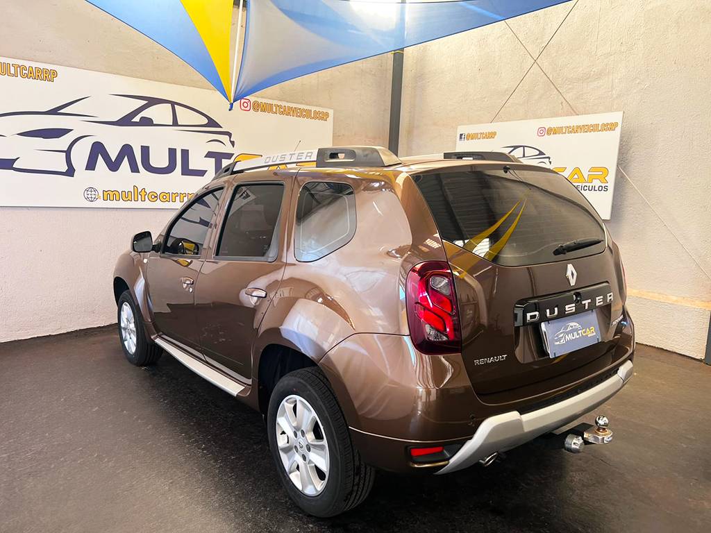 RENAULT DUSTER