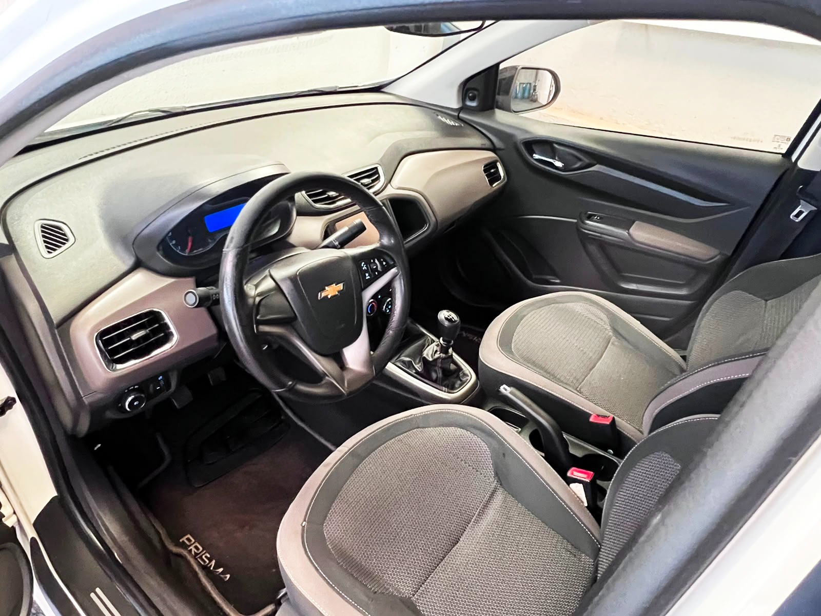 CHEVROLET PRISMA