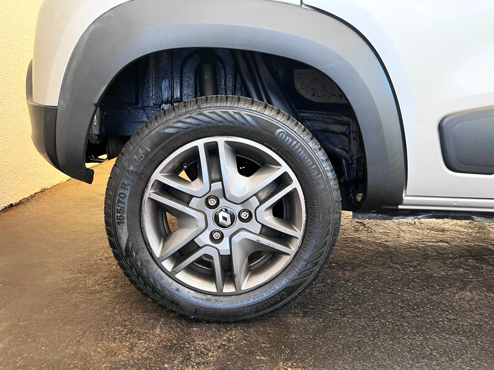 RENAULT KWID