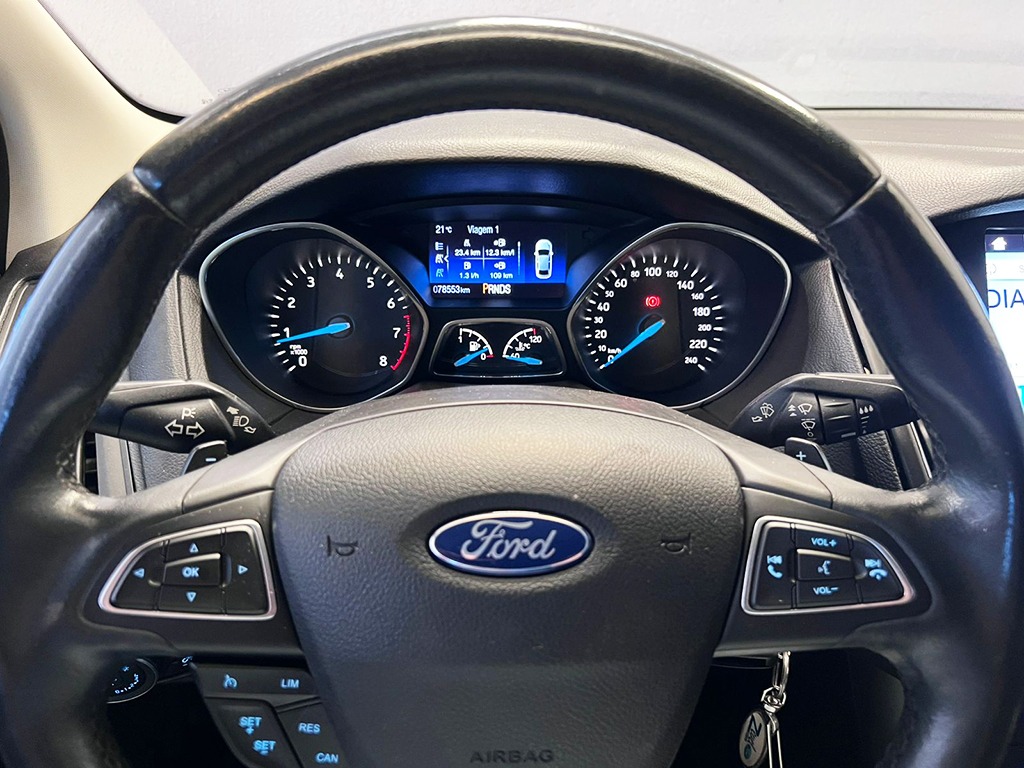 FORD FOCUS