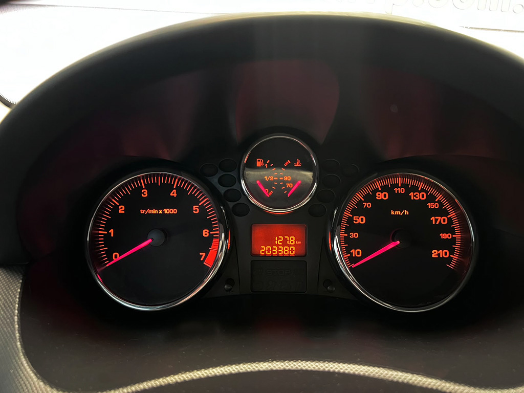 PEUGEOT 207