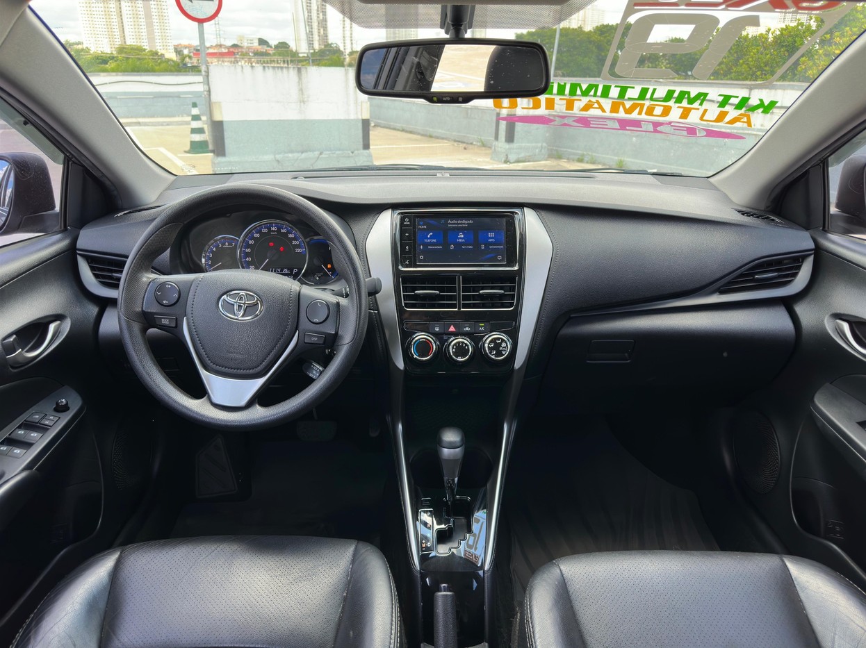 Car Image 10